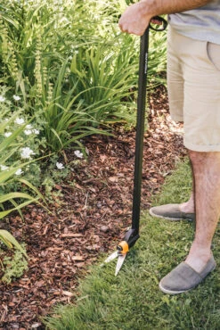 Fiskars Graskantenschaar Op Steel - GS46 - 112 Cm -Tuingereedschap Winkel Fiskars Garden Action Grass Shears 1000590