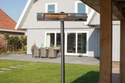 Sunred Terrasverwarmer Royal Diamond Silver Standing 2000 16 Sunred Terrasverwarmer Royal Diamond Silver Standing 2000 -Tuingereedschap Winkel RD SILVER 2000S Lifestyle 04 Large