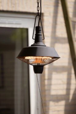 Sunred Terrasverwarmer Heater Indus Hanging 2100 -Tuingereedschap Winkel RSH16 Lifestyle 02 Large