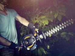 McCulloch Benzine Heggenschaar SuperLite 4528 -Tuingereedschap Winkel fe21e6ce9b9f13105798000709bd5227