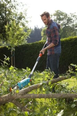 Gardena Telescopische Elektrische Snoeizaag TCS 720/20 -Tuingereedschap Winkel gardena telescopische snoeizaag3